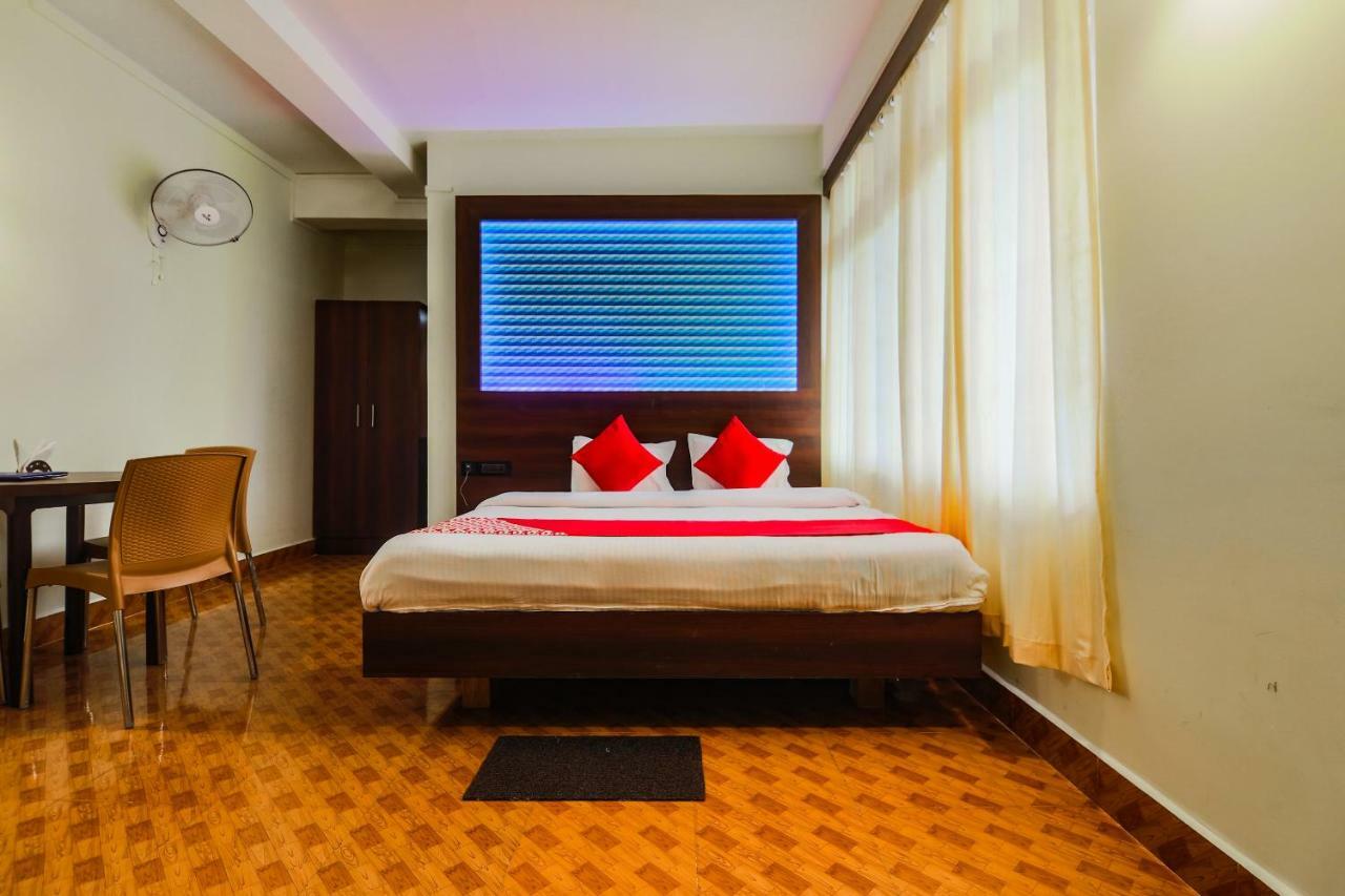 Oyo 11515 The Lily Guest House Shillong Bagian luar foto